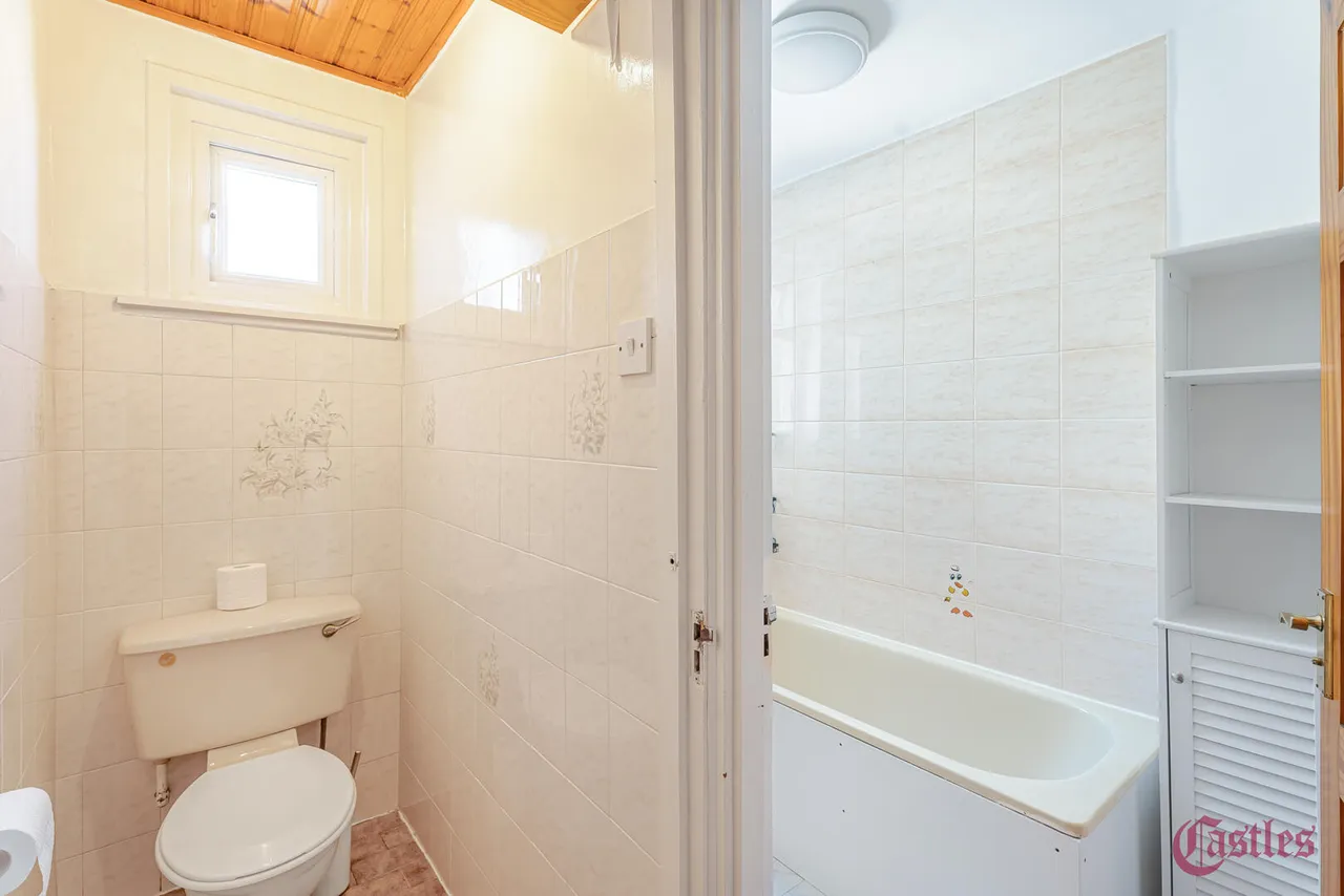 Whittington Road, N22, photo 26