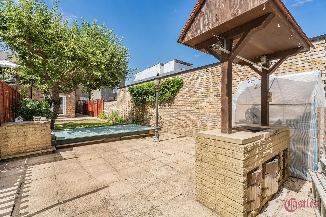 Whittington Road, N22, photo 29