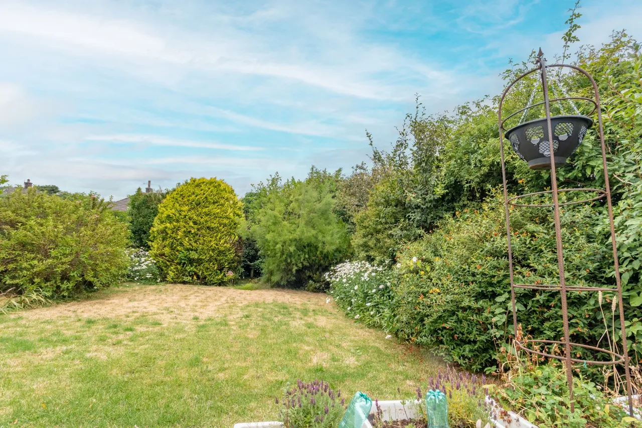 St. Helens Way, Ilkley, LS29, photo 15