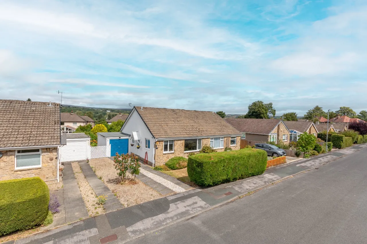2 bed house for sale, St. Helens Way, Ilkley, LS29