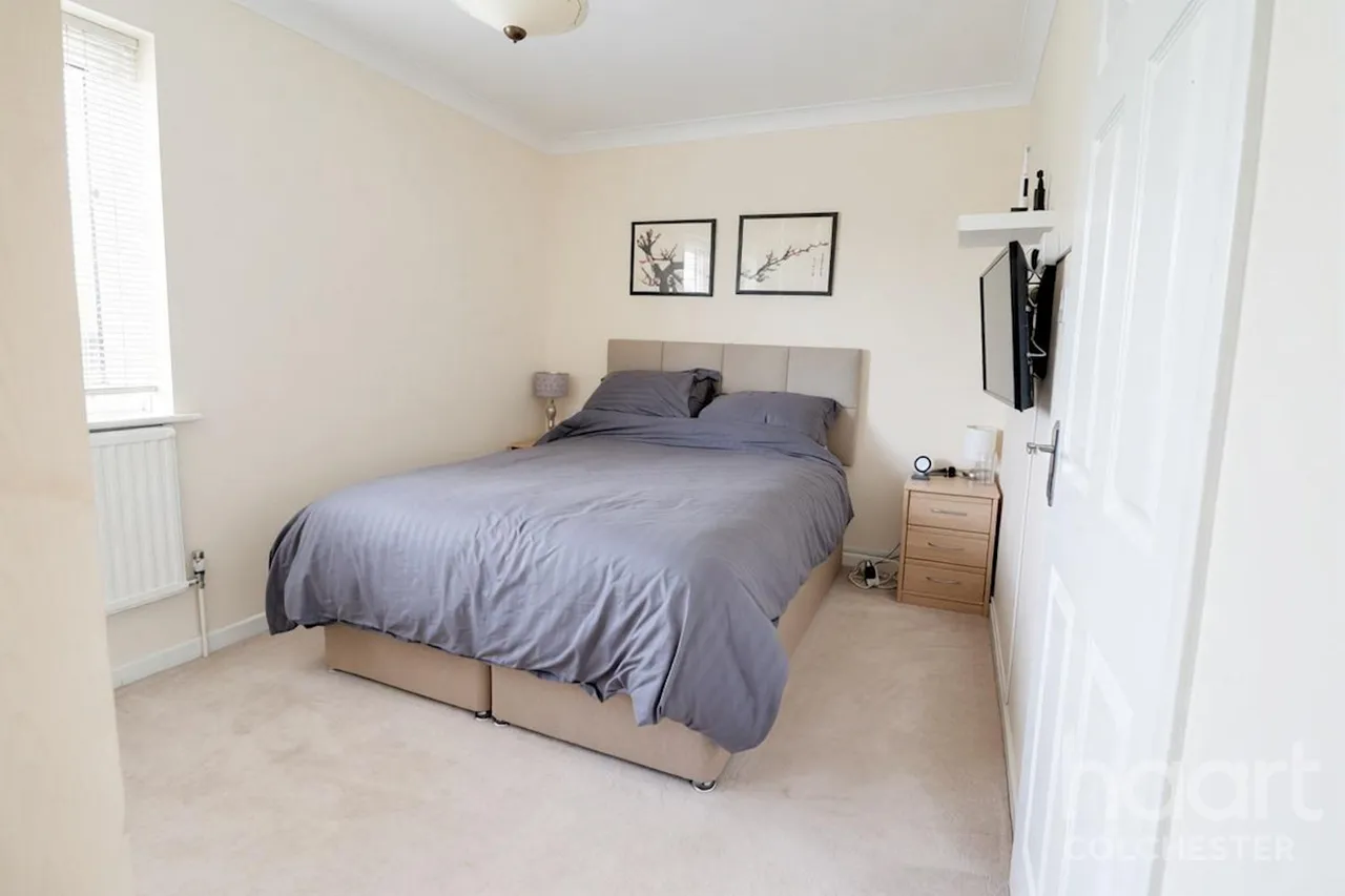 Collingwood Road, CO3, photo 15