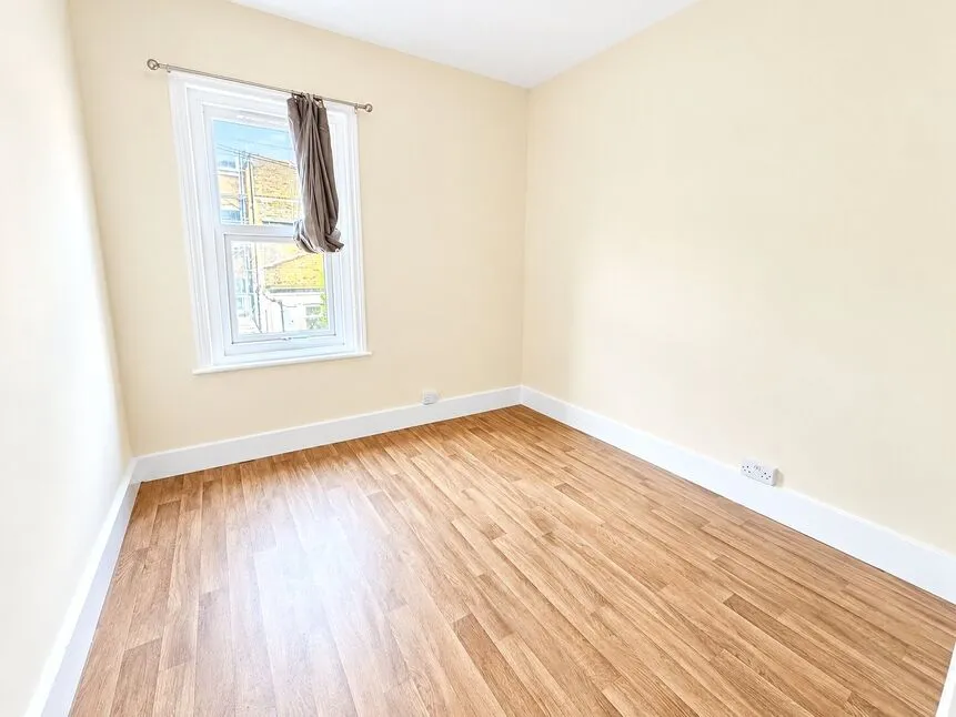Gordon Road, CT9, photo 4