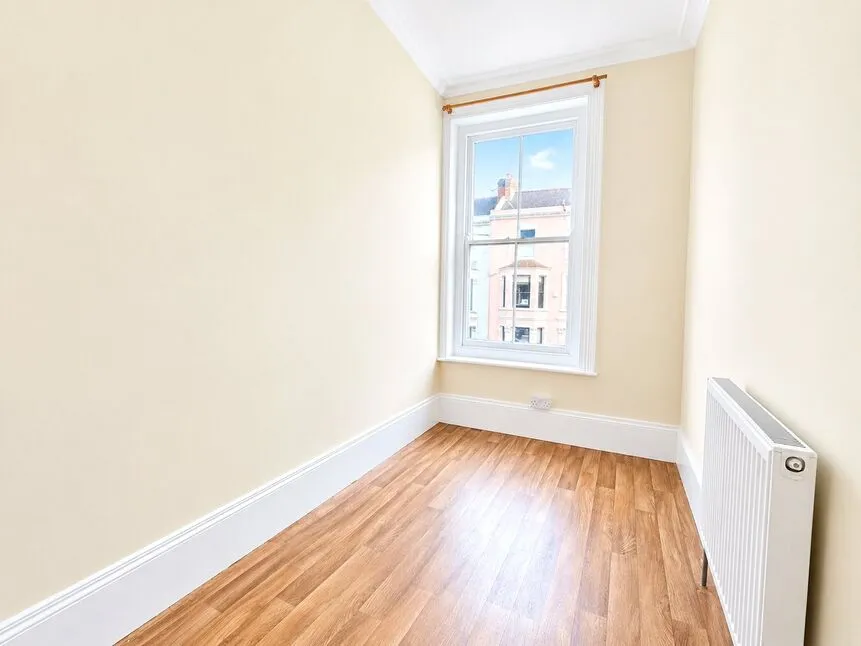 Gordon Road, CT9, photo 5