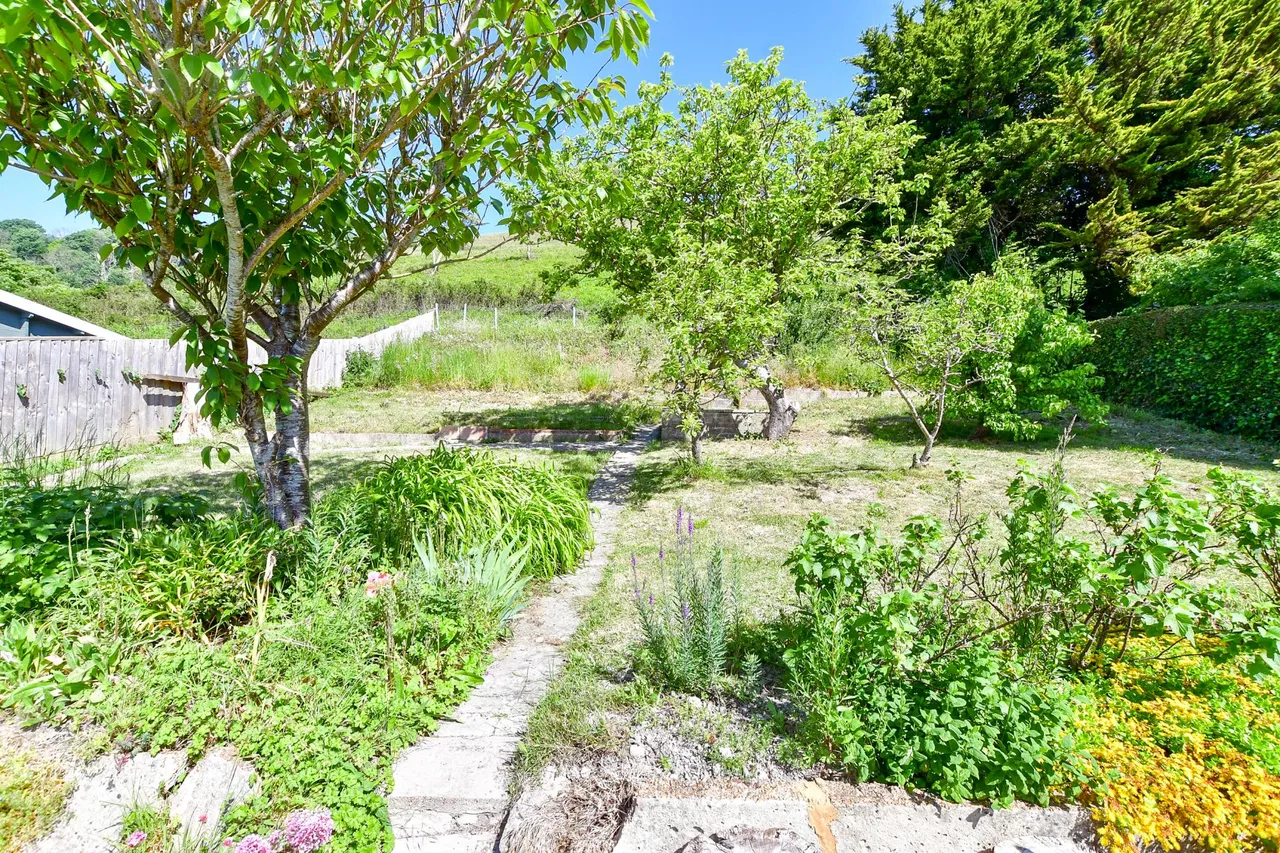 Ventnor, PO38, photo 17