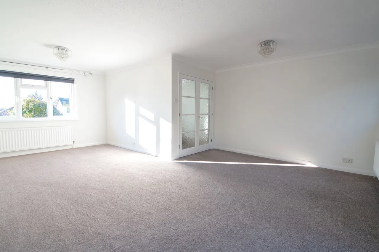 Berkeley Crescent, Frimley, Camberley, GU16 8YN, photo 11
