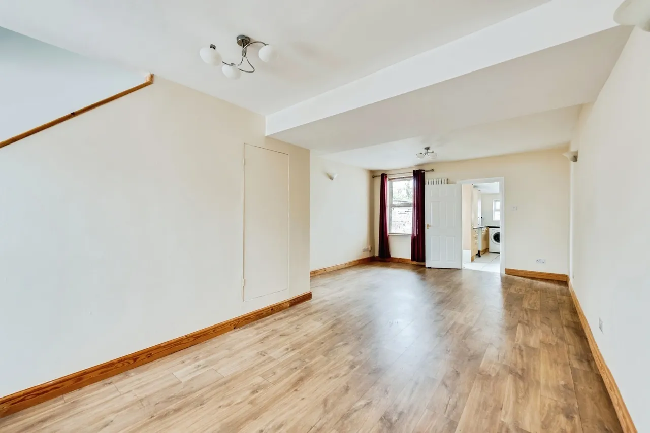 Ferndale Road, Swindon, Wiltshire, SN2, photo 4