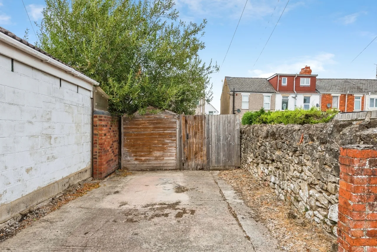 Ferndale Road, Swindon, Wiltshire, SN2, photo 5