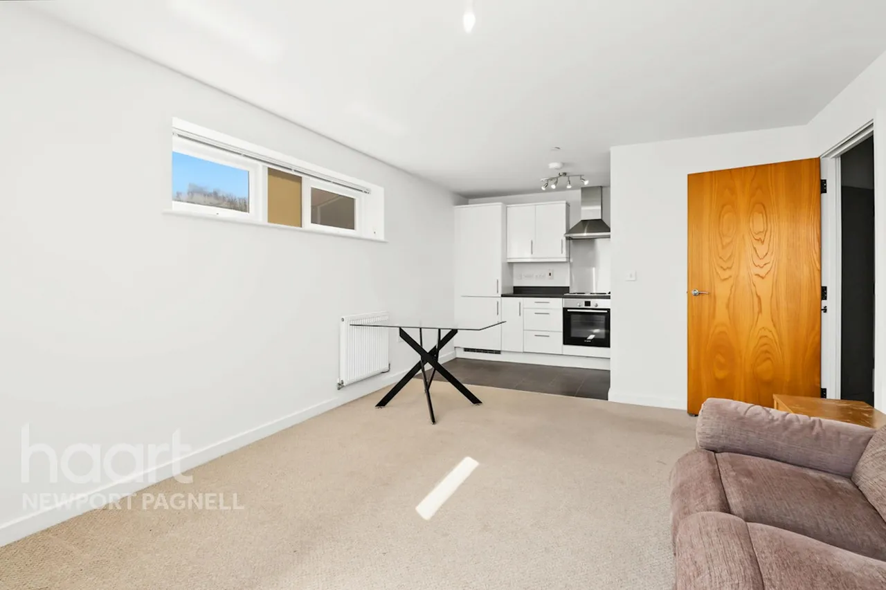 Addenbrookes Road, Newport Pagnell, MK16, photo 6