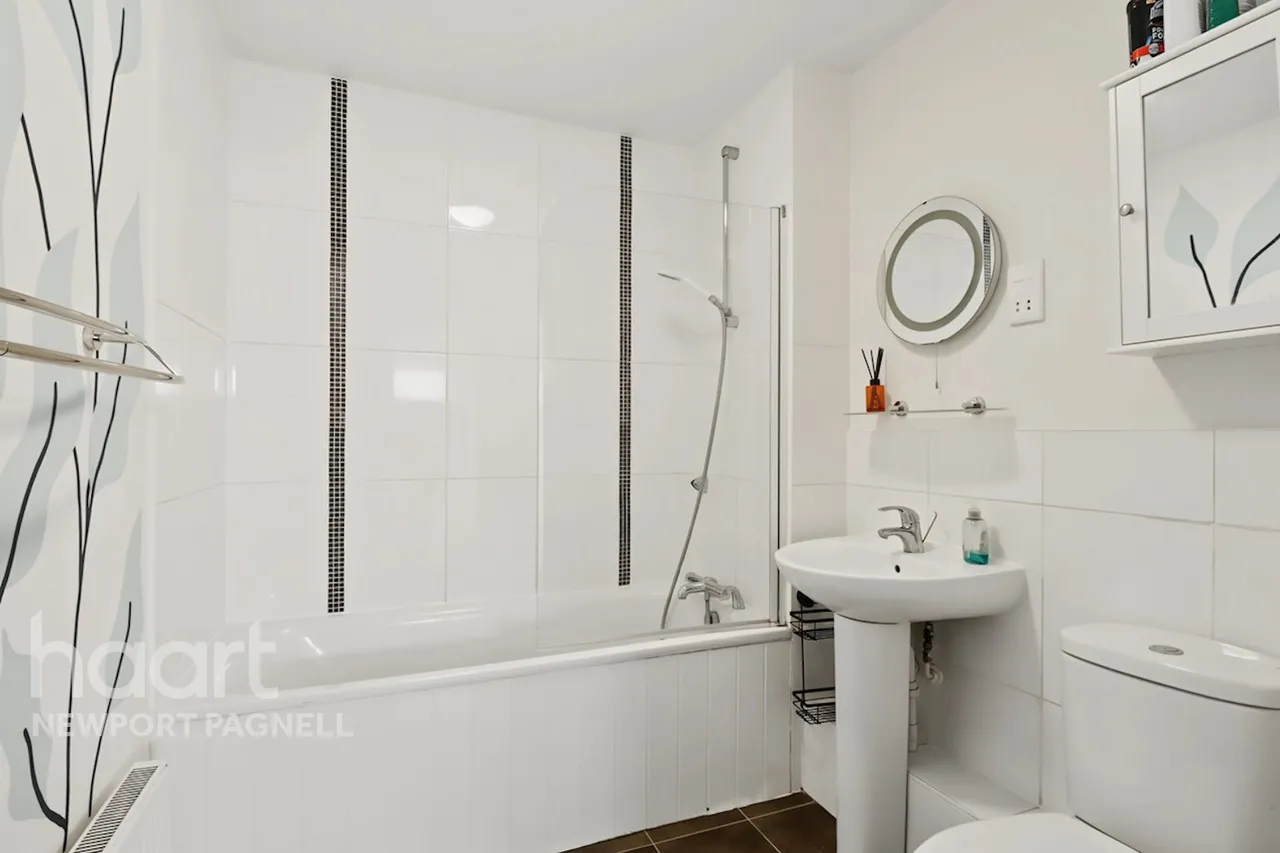 Addenbrookes Road, Newport Pagnell, MK16, photo 10