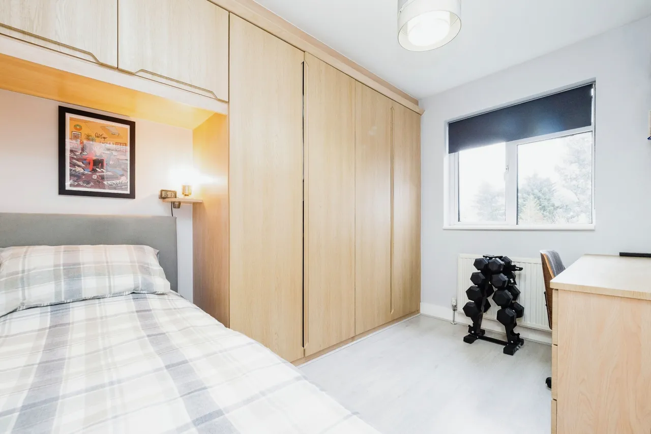 Mendip Road, Hornchurch, photo 10