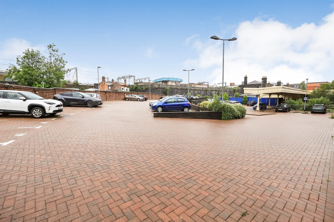 Broad Gauge Way, Wolverhampton, WV10, photo 11