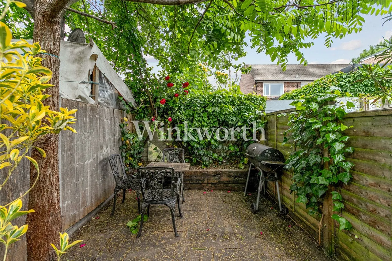 St. John's Road, London, N15, photo 2