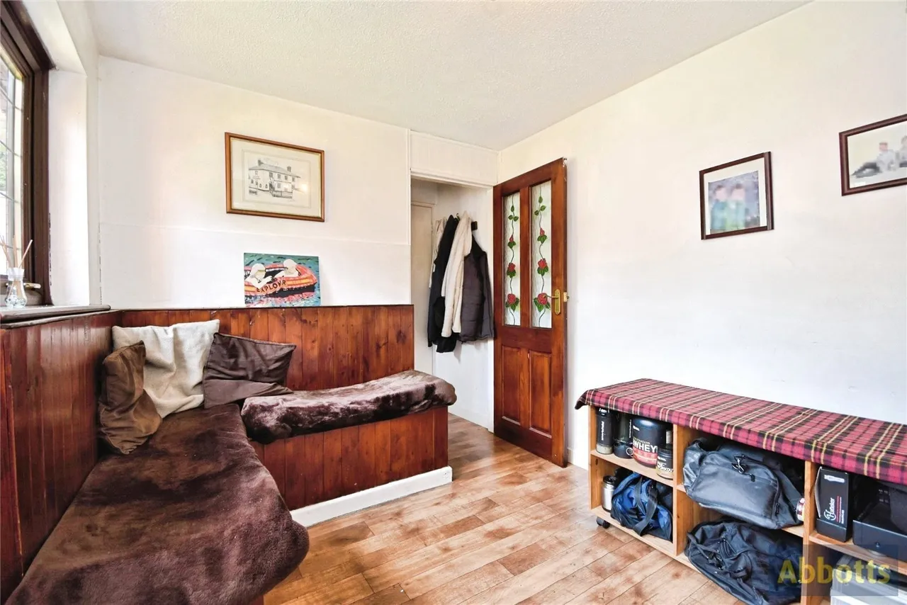 Elm Drive, Rayleigh, Essex, SS6, photo 11