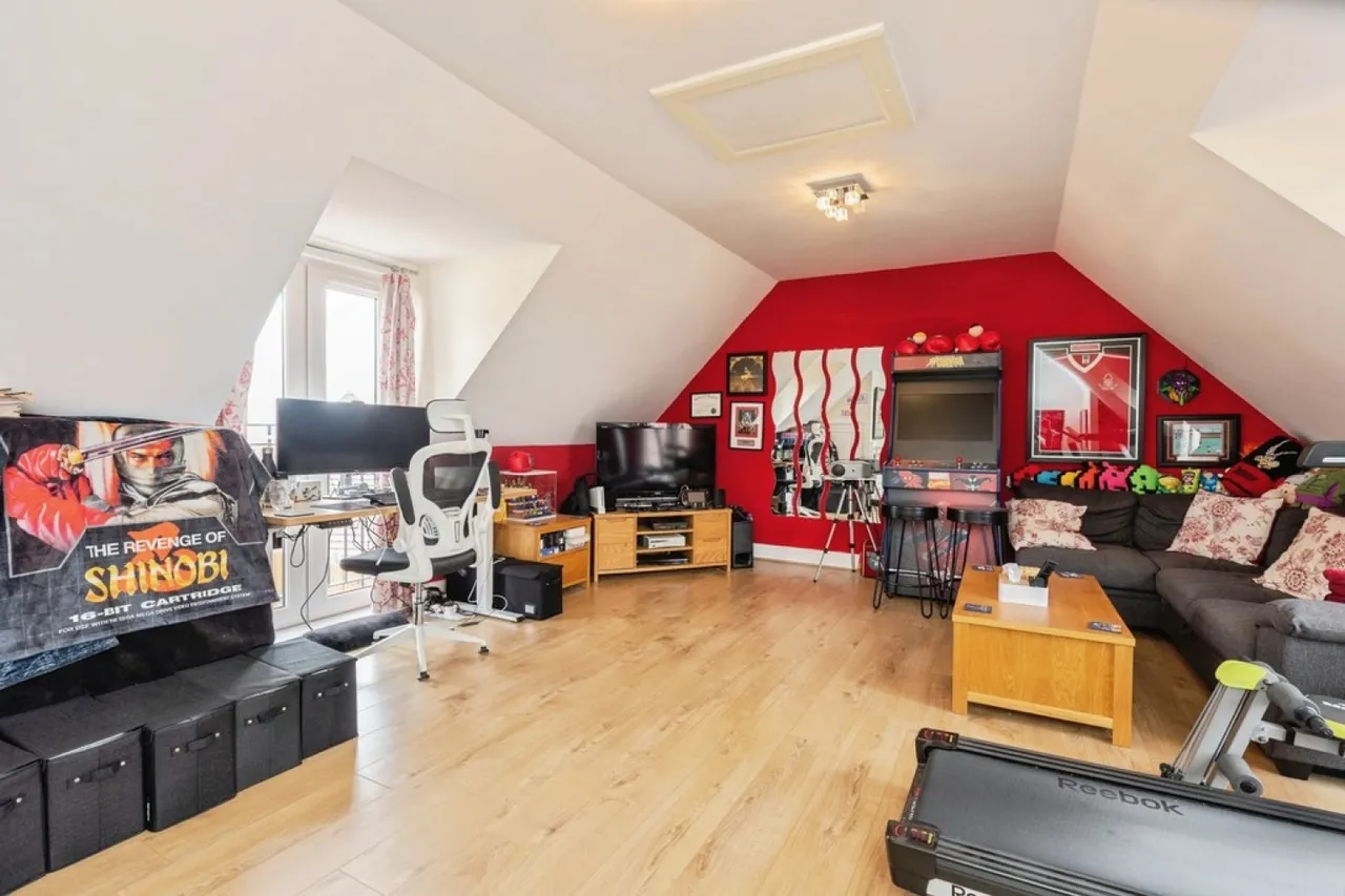 Lightning Lane, Castle Donington, DE74, photo 6