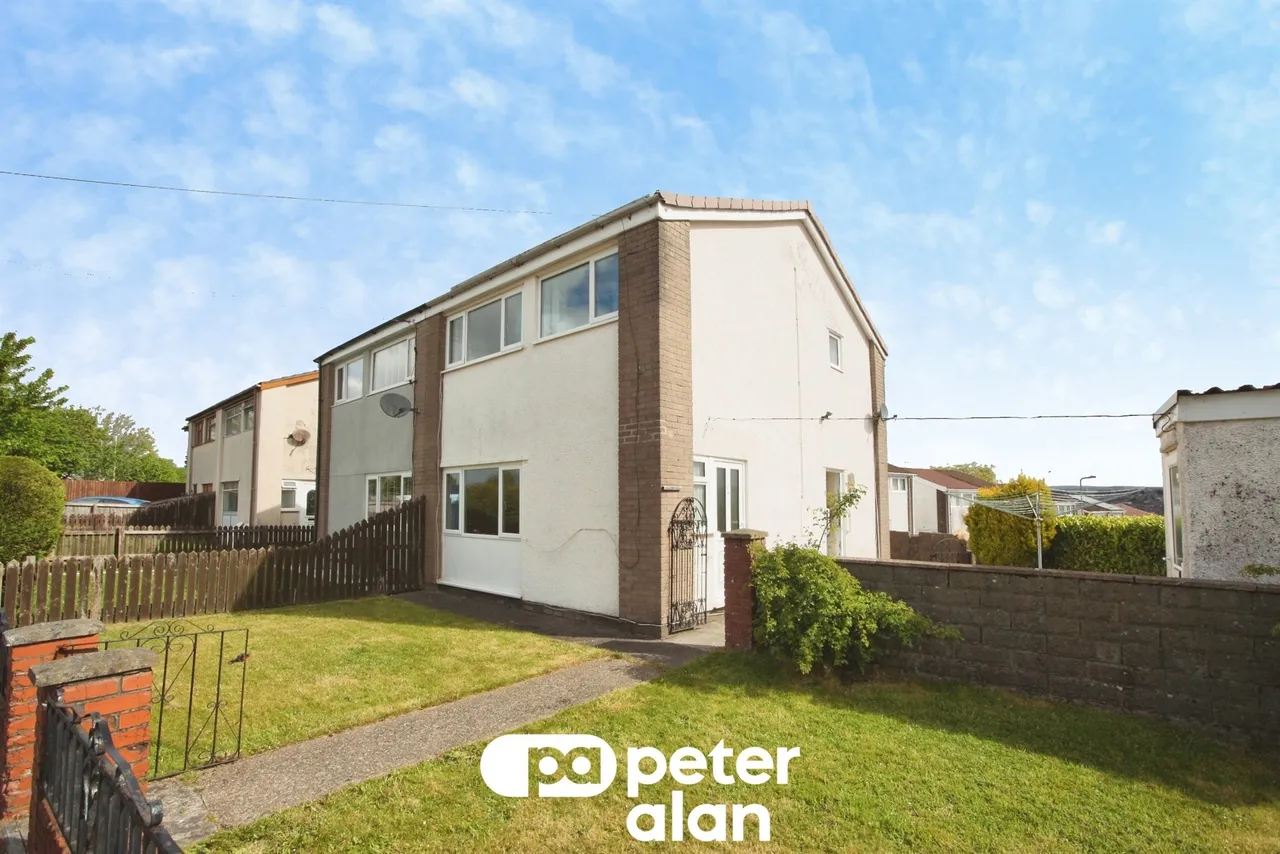 3 bed house for sale, Hengoed Avenue, Hengoed, CF82