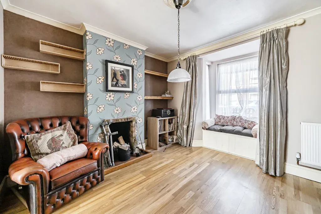 Brooklands Road, Bletchley, Milton Keynes, Buckinghamshire, MK2 2RH, photo 4