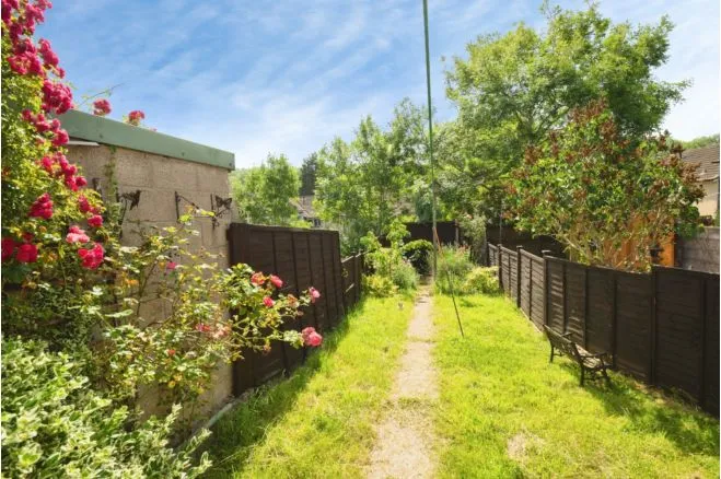 3 bed house for sale, Hendre Farm Drive, Newport, NP19