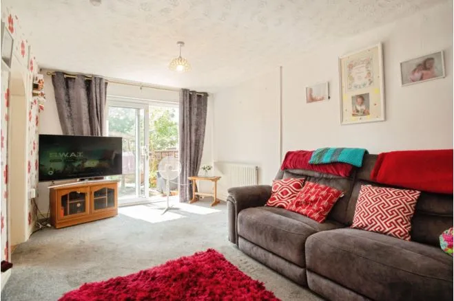 Hendre Farm Drive, Newport, NP19, photo 5