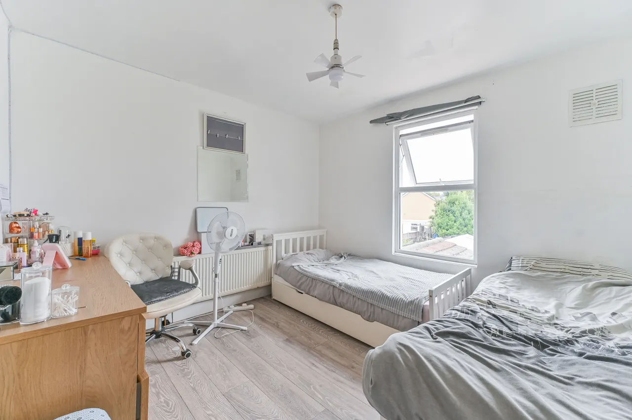 Thornton Heath, CR7, photo 9