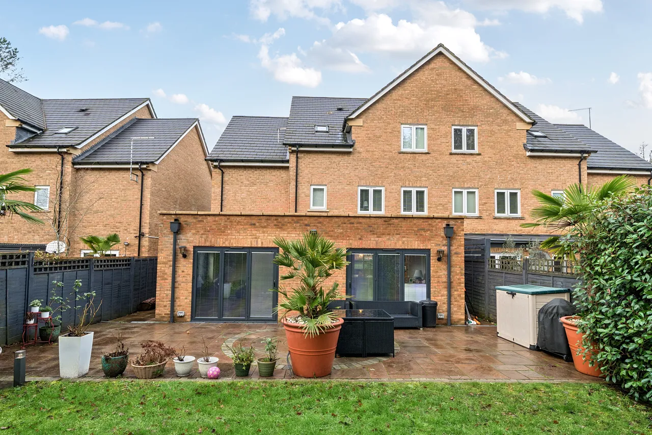 Richmond Crescent, Epsom, KT19, photo 7