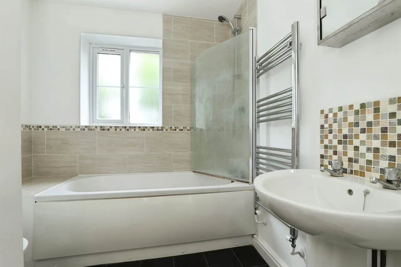 Holbeach Road, Spalding, PE11, photo 9