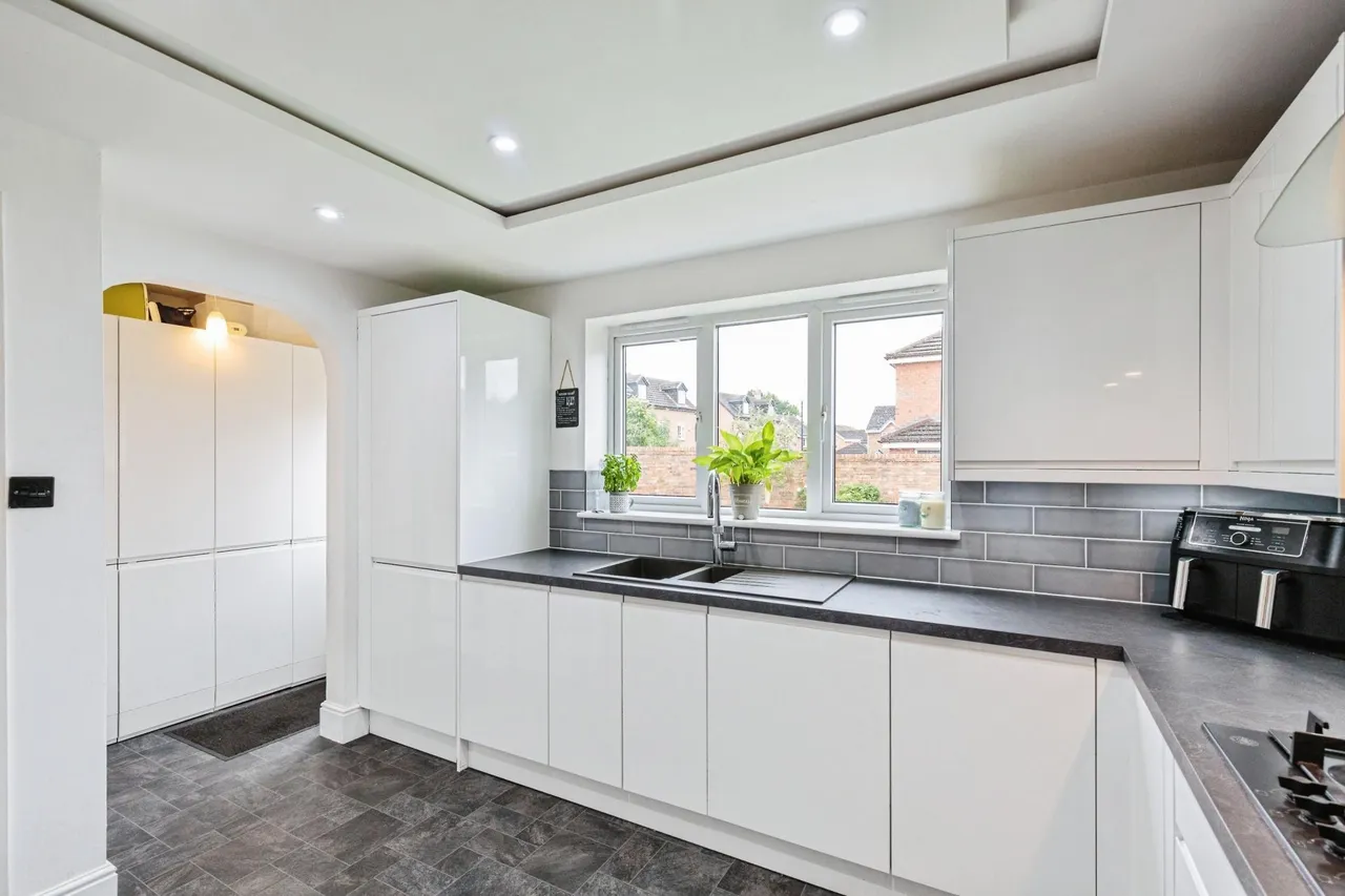 Woburn Way, Preston, PR3, photo 11