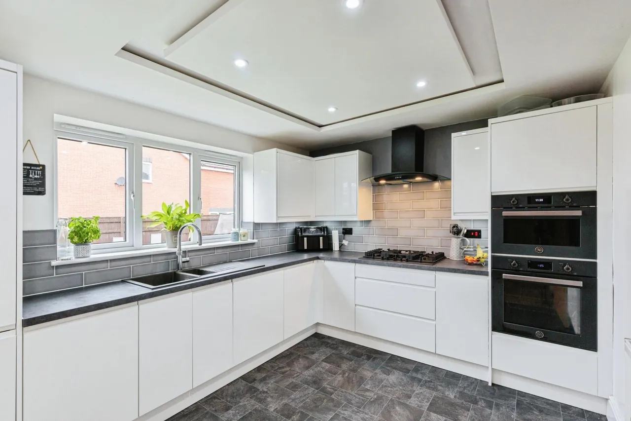 Woburn Way, Preston, PR3, photo 9