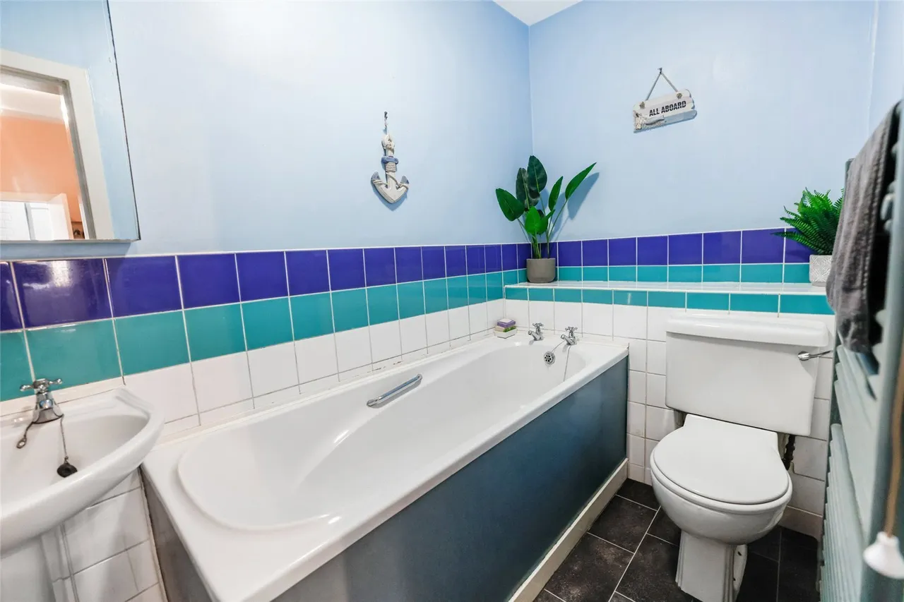 Victoria Road, DUNDEE, Angus, DD1, photo 13