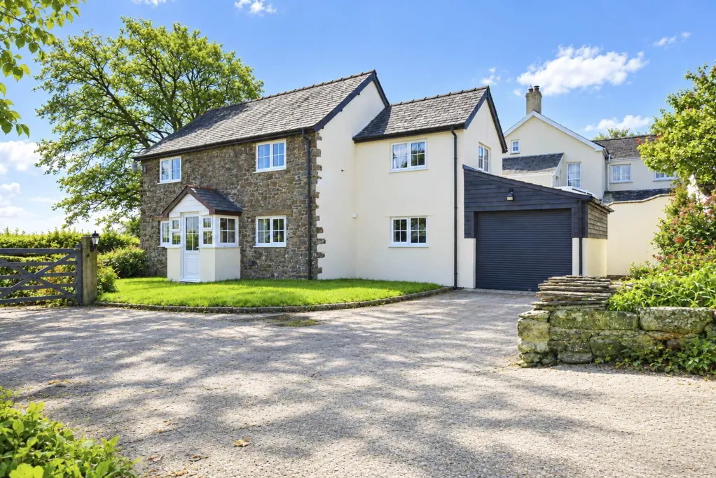 3 bed house to rent, Woolfardisworthy, Bideford, EX39