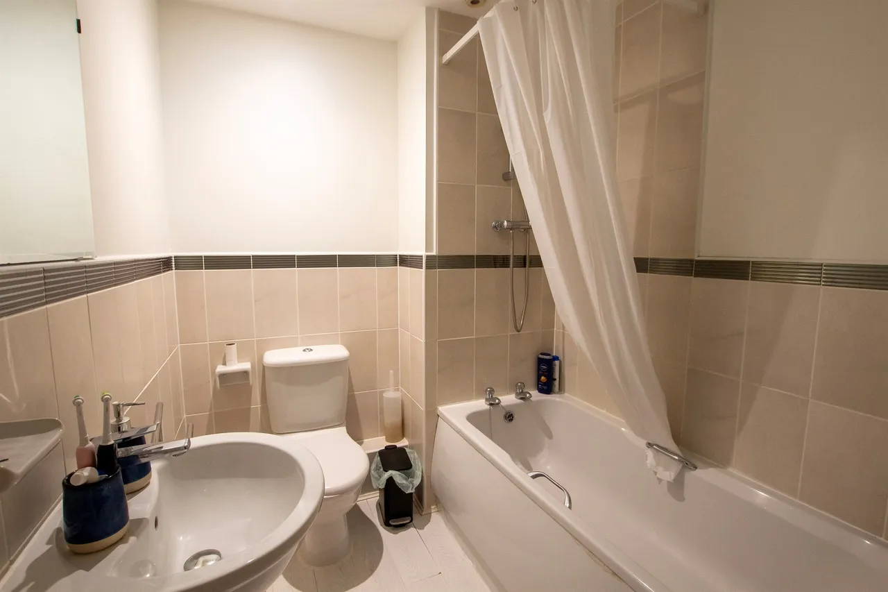High Street, Great Cambourne, CB23, photo 8