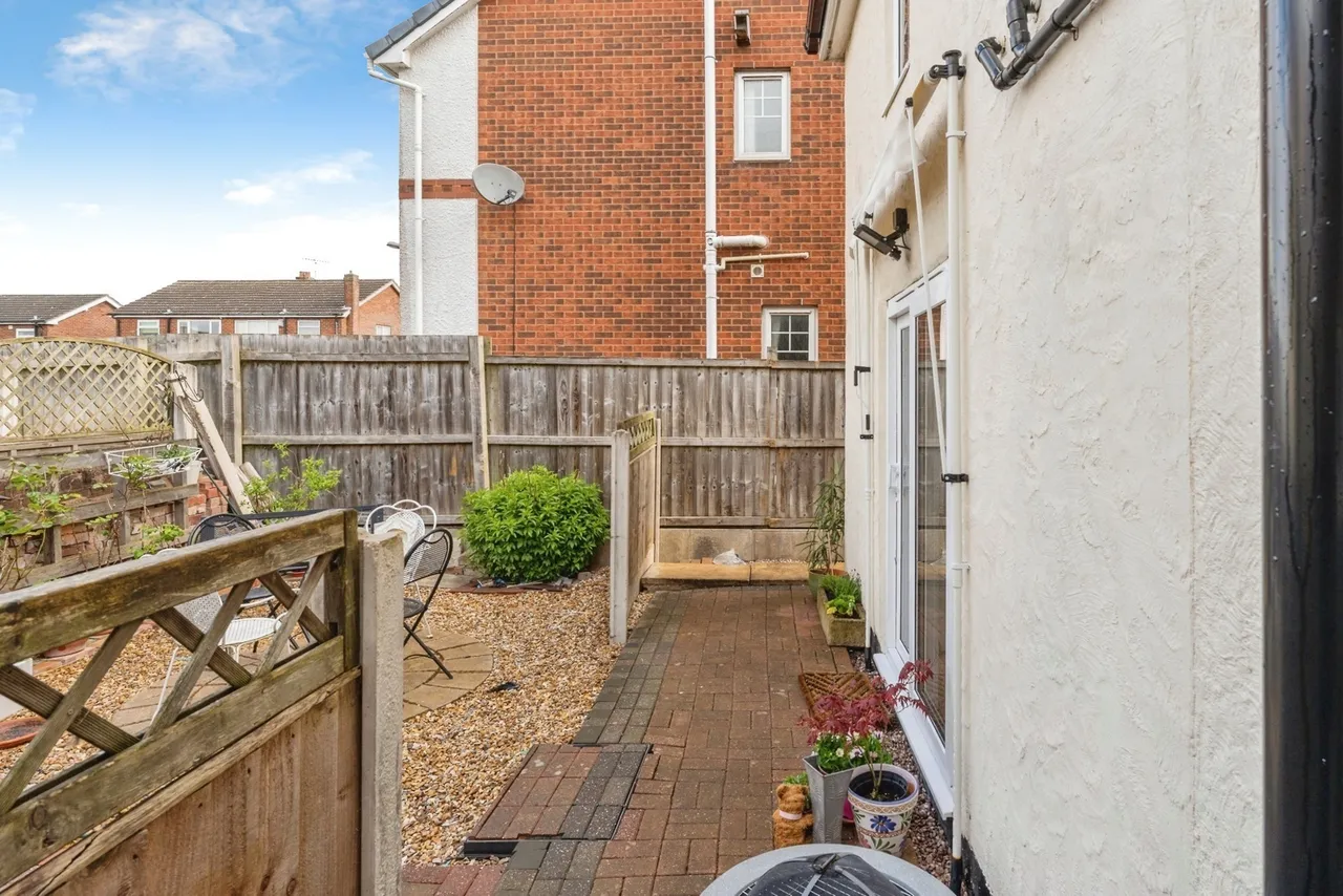 Brunswick Road, Buckley, CH7, photo 2