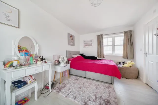 Carrick Street, Aylesbury, HP18, photo 8