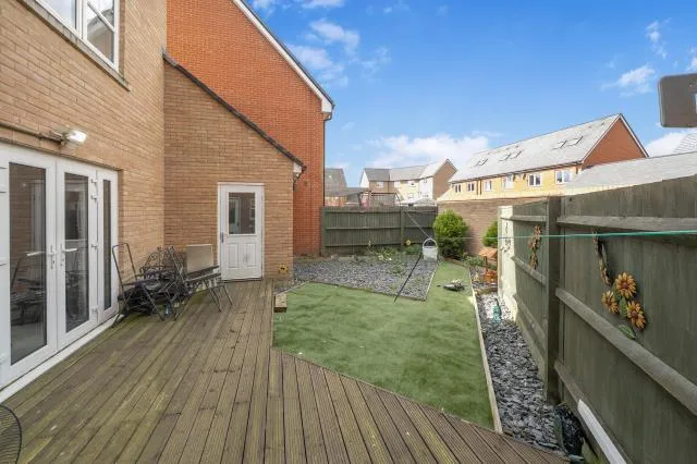 Carrick Street, Aylesbury, HP18, photo 19