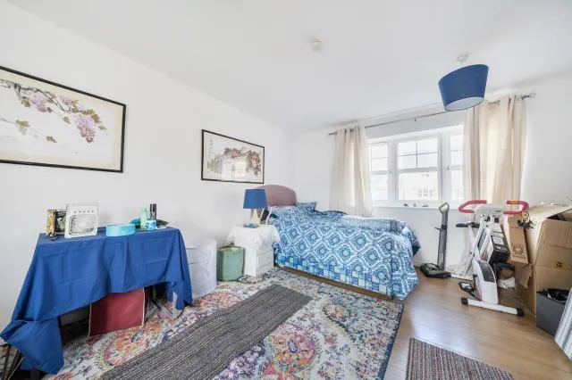 Carrick Street, Aylesbury, HP18, photo 11