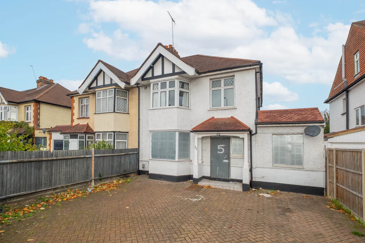 3 bed house for sale, Upper Brighton Road, Surbiton, KT6