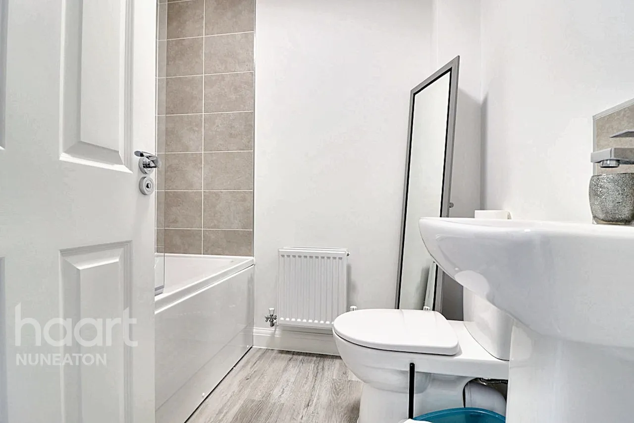 Edinburgh Road, Nuneaton, CV10, photo 14