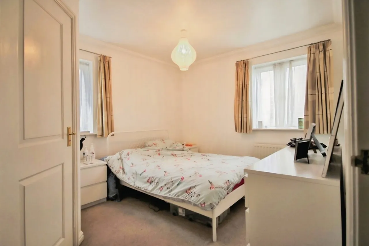 Sullivan Close, Canterbury, photo 6