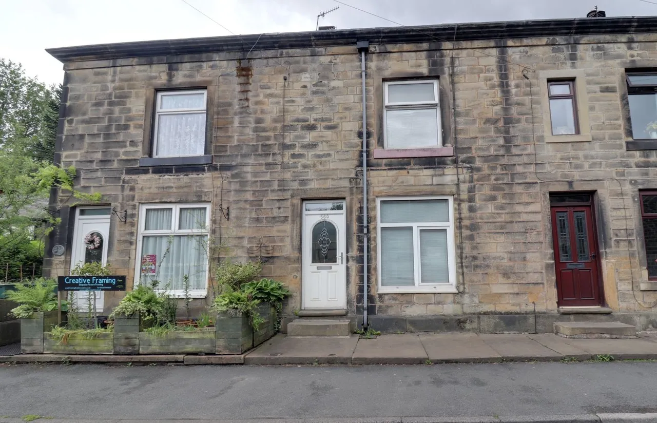 4 bed house for sale, Rochdale Road, Todmorden, OL14