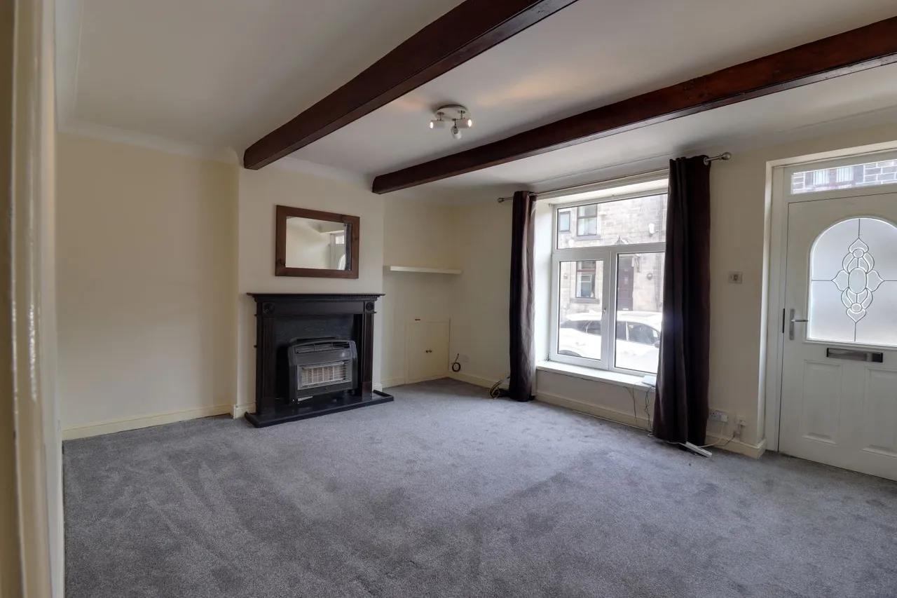Rochdale Road, Todmorden, OL14, photo 4