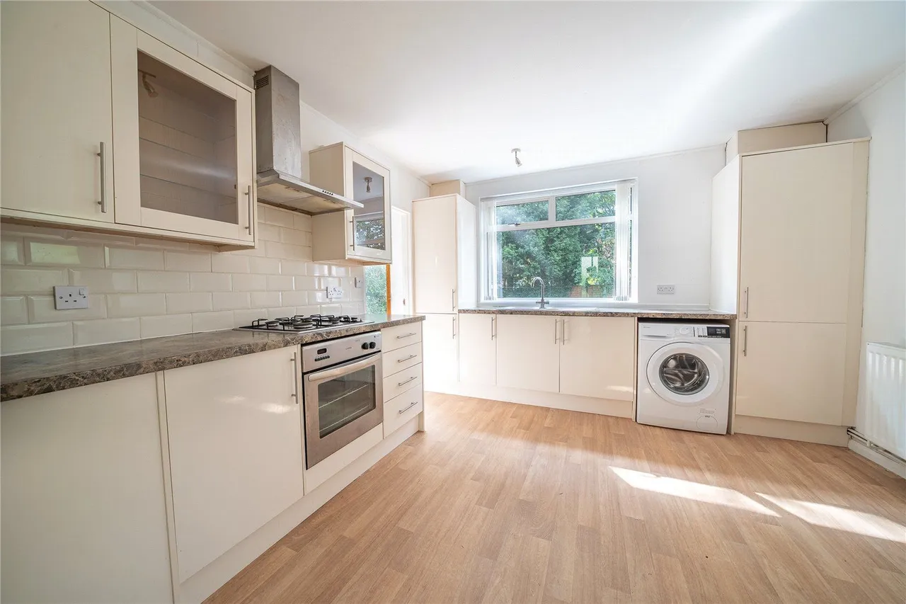 Lingfield Approach, Leeds, LS17, photo 2