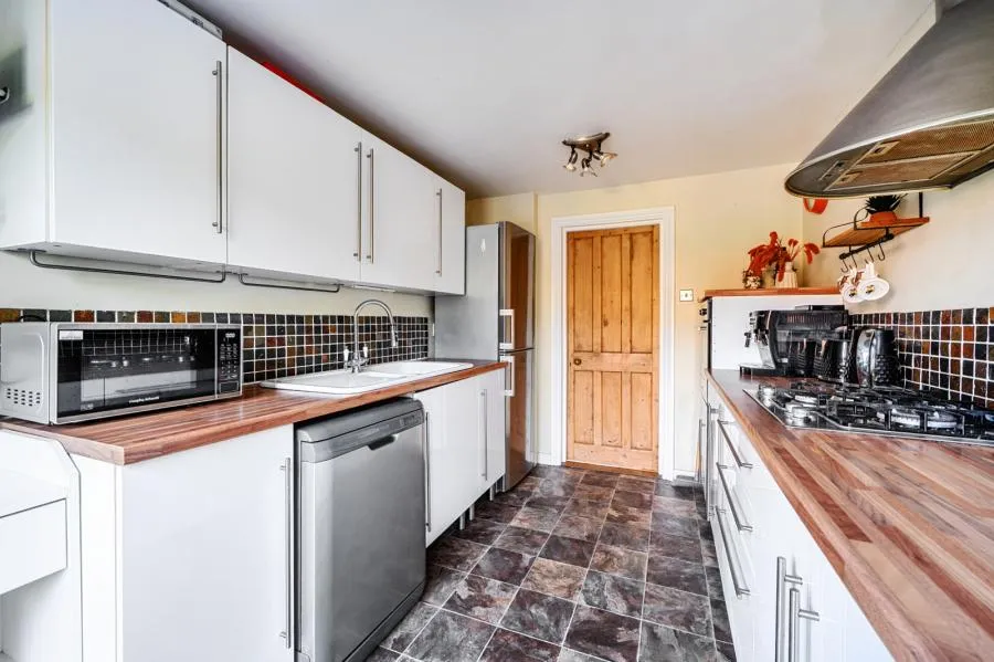 St. Johns Road, Caversham, RG4, photo 2