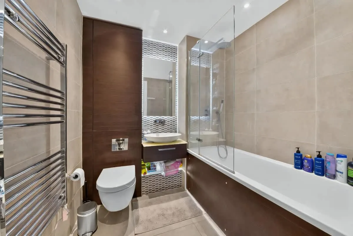 East Ferry Road, London, E14, photo 11