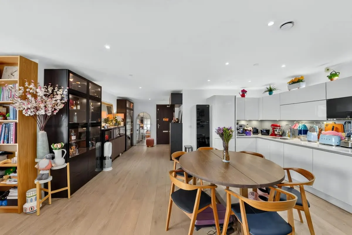 East Ferry Road, London, E14, photo 10