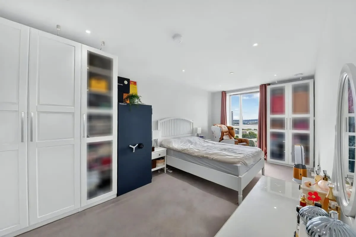 East Ferry Road, London, E14, photo 4