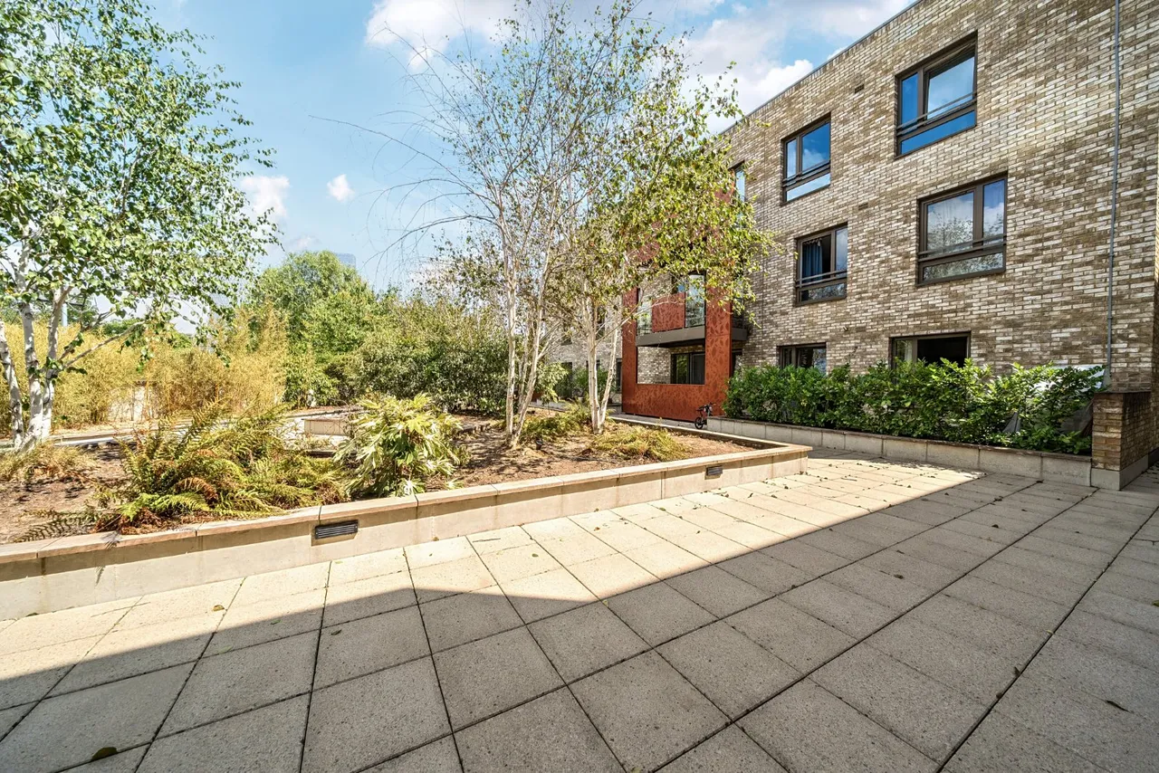 Blondin Way, London, SE16, photo 9