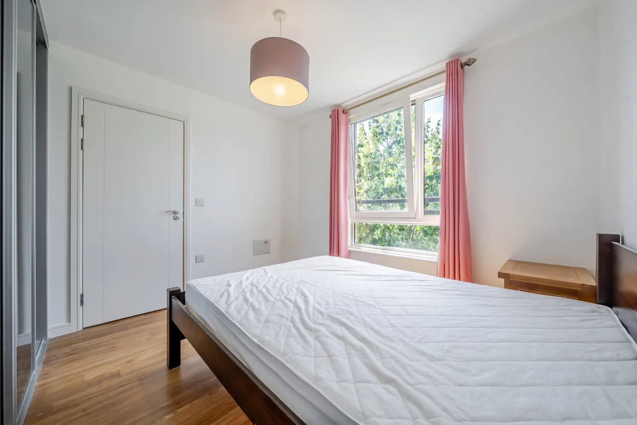 Blondin Way, London, SE16, photo 4