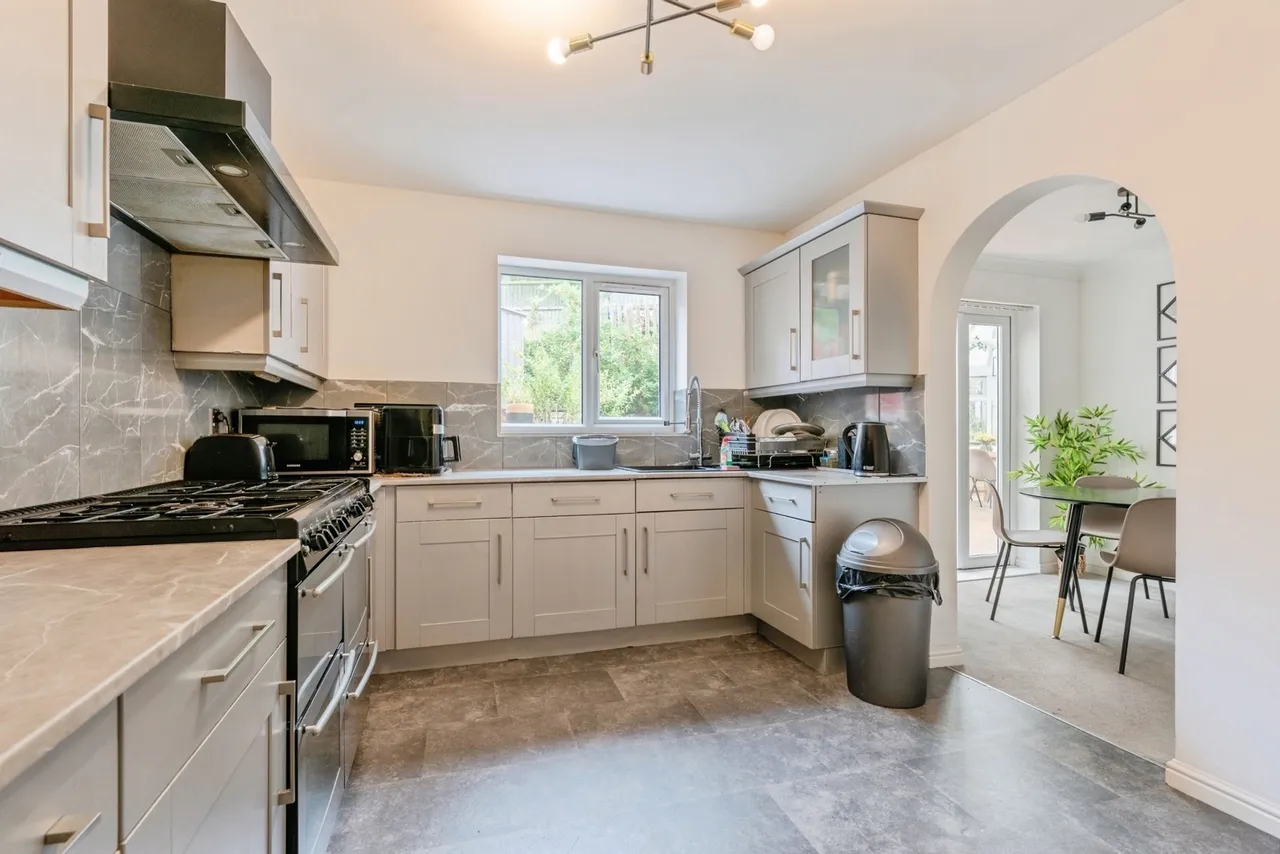 Pinewood Drive, Nelson, Lancashire, BB9, photo 5