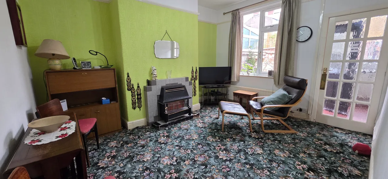 The Green, Marple, SK6, photo 4