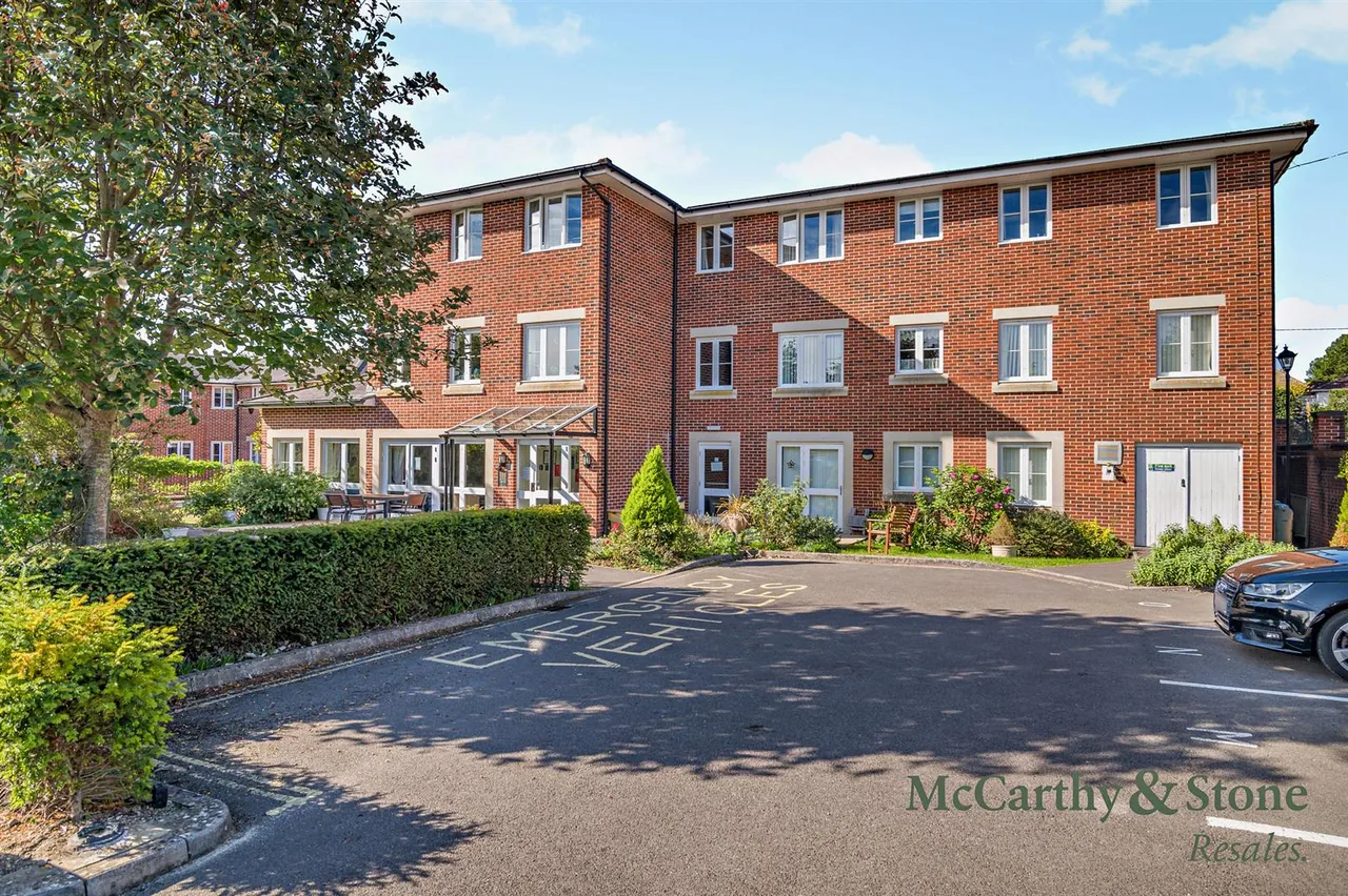 George Street, Warminster, BA12, photo 15