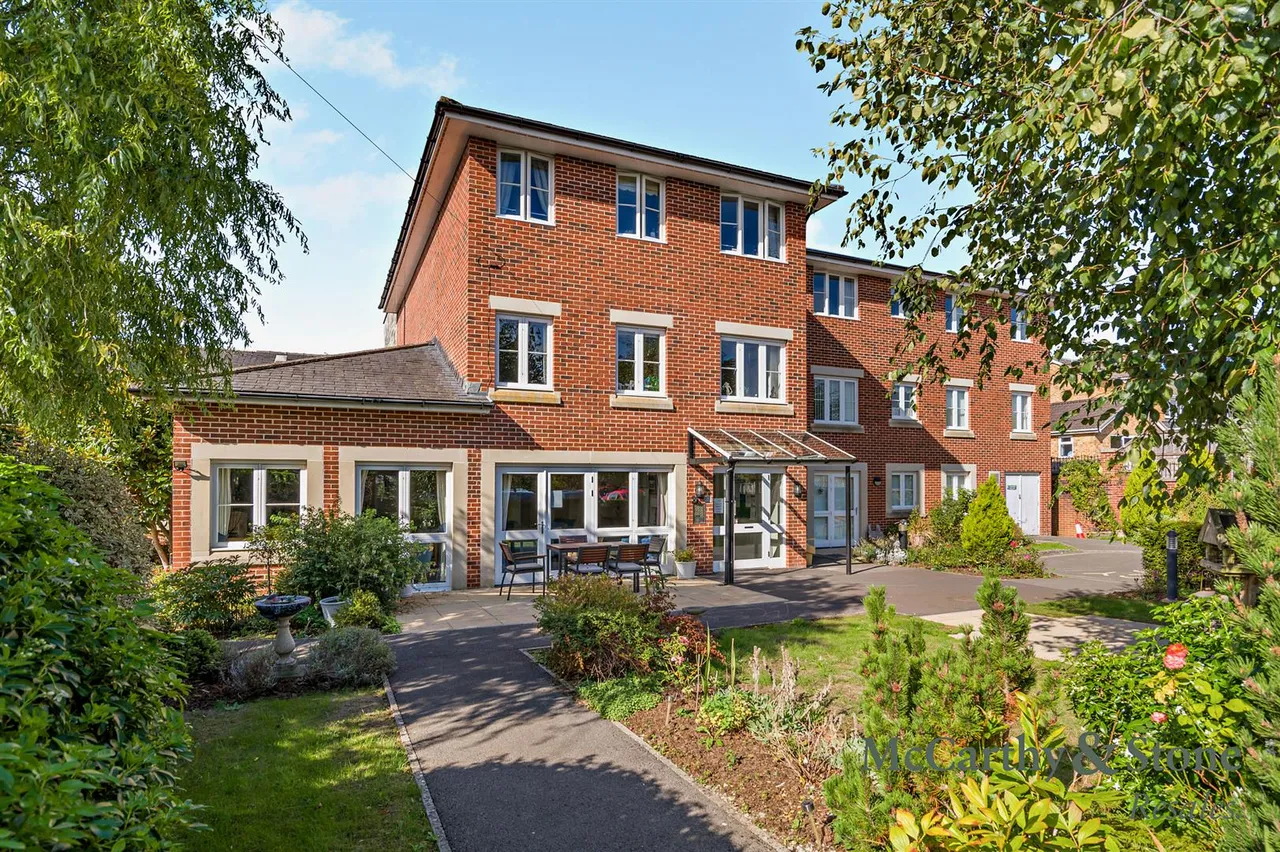 George Street, Warminster, BA12, photo 14